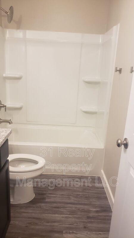 Building Photo - 6804 Lonesome Dove Ln