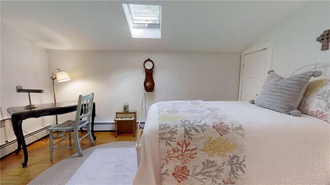 Building Photo - 95 Wood Ln