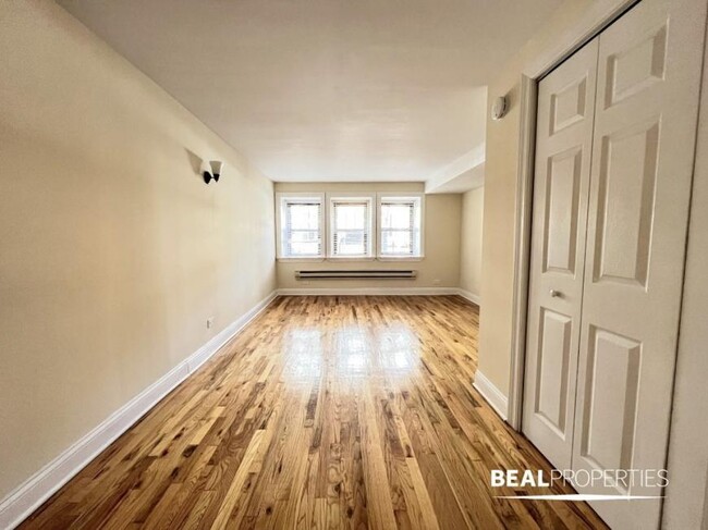 Primary Photo - 0 bedroom in CHICAGO IL 60610