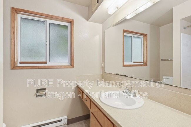 Building Photo - 1313 SE 130th Ave