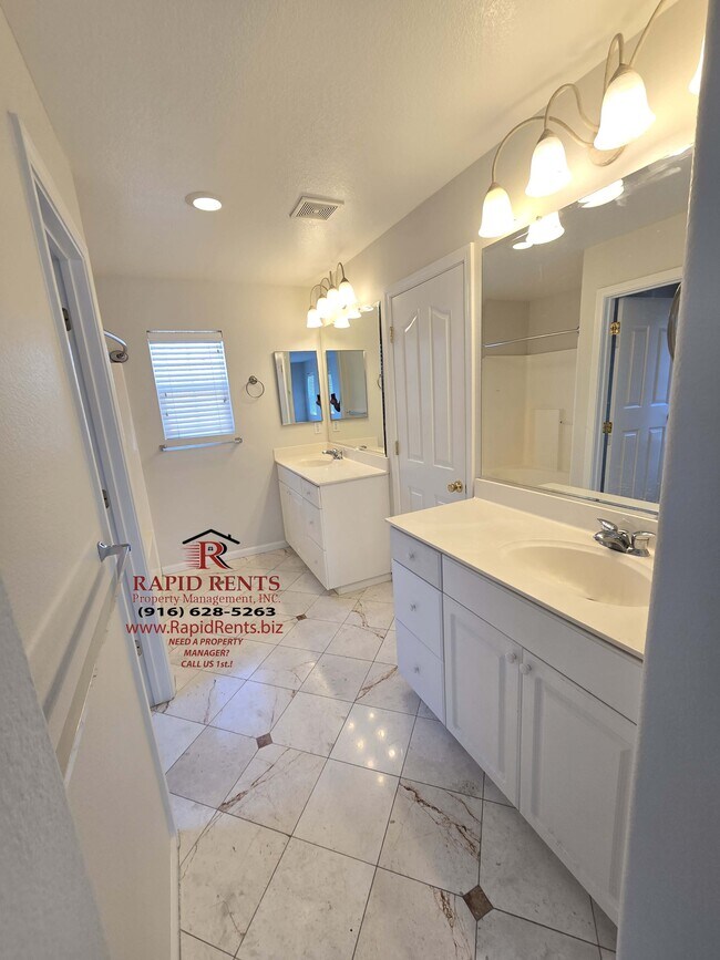 Building Photo - 4900 Trouville Ln
