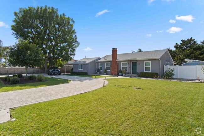 Building Photo - 6835 Aldea Ave