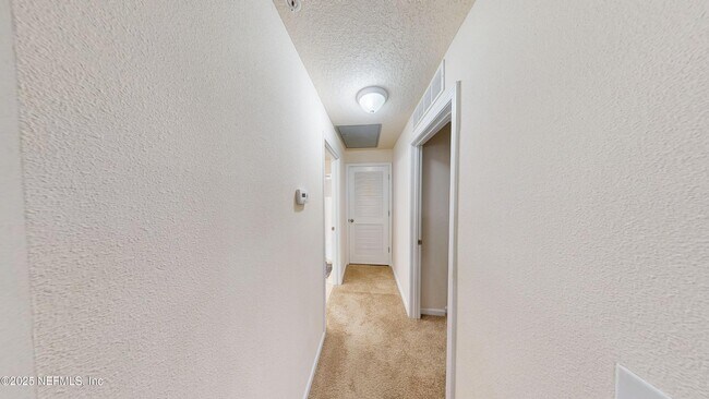 Building Photo - 218 Larkin Pl