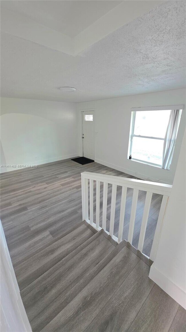 Building Photo - 6616 Raleigh St