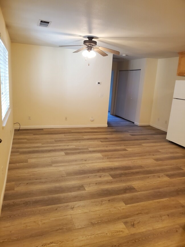 Building Photo - 5817 Keyntel St