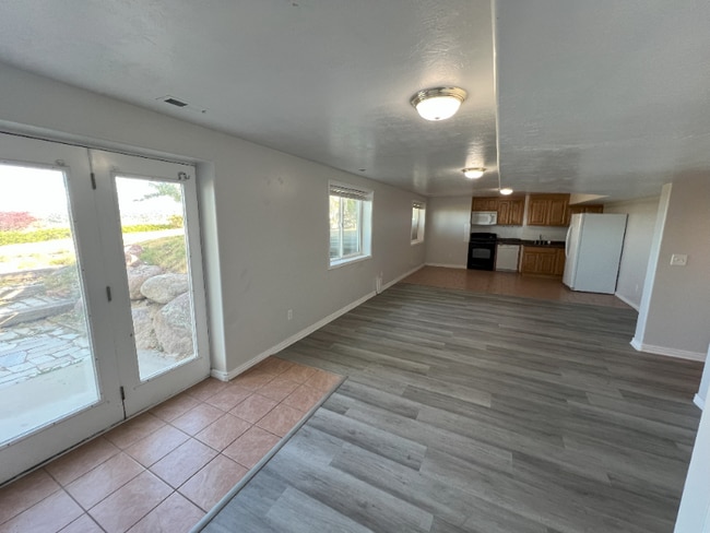 Building Photo - 13604 S Vestry Rd