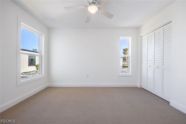 Building Photo - 11674 Pointe Cir