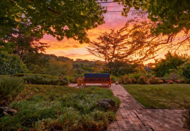 Building Photo - 1476 Crestline Dr