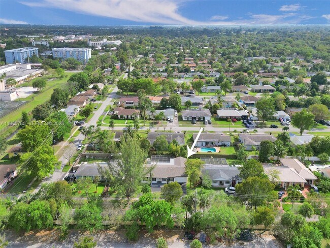 Building Photo - 4330 NW 8th St