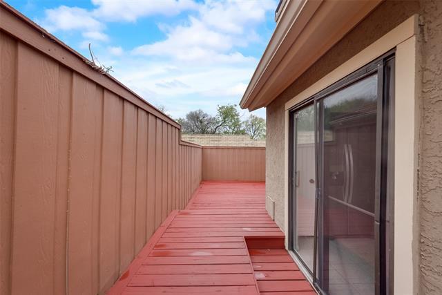 Building Photo - 2642 Encina Dr