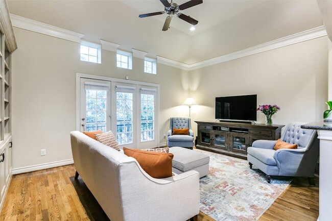 Building Photo - 5742 Kiam St