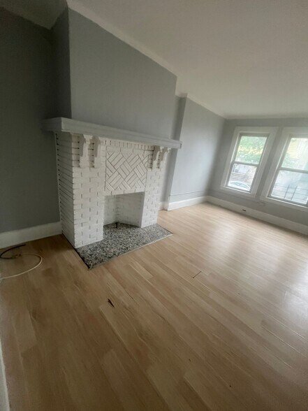Unit 1 - 133 Isabella Ave
