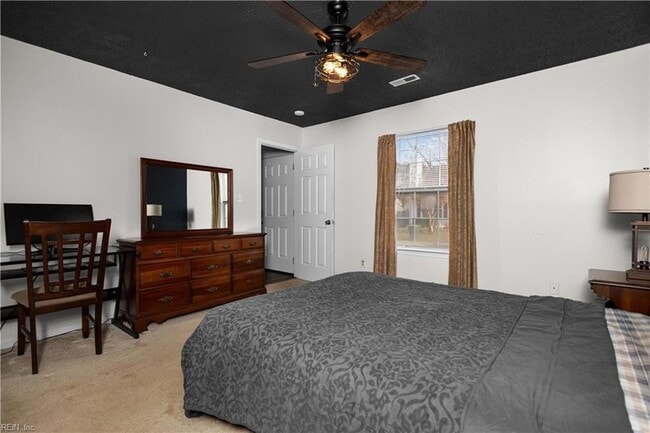 Building Photo - 197 Gate House Rd