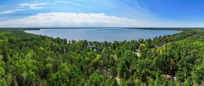 Building Photo - 1241 Birchmont Beach Rd NE