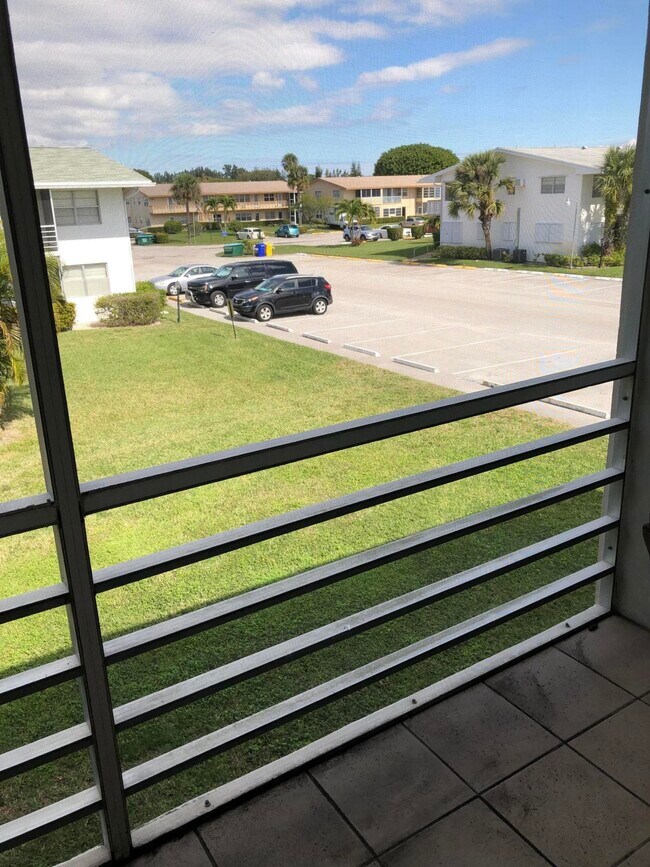 Building Photo - 23 Coventry A