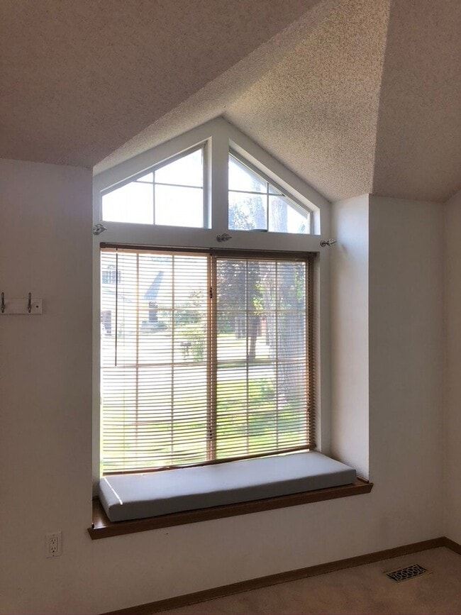 Building Photo - 3 Bedroom House on Quiet Cul-de-sac in Broomfield