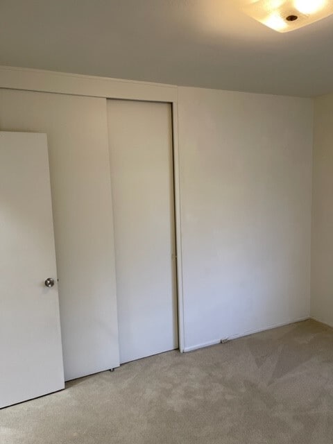 Building Photo - 4903 Whitehaven Way