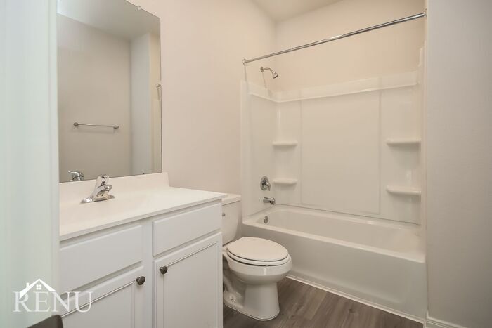 Building Photo - 25334 Shadowdale Dr