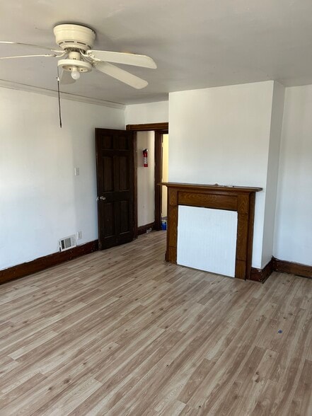 13 x 17 bedroom #1 - 111 4th St