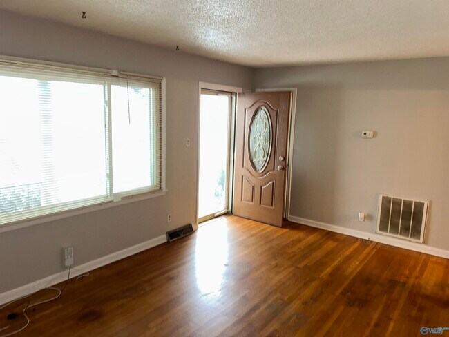 Building Photo - 4017 Summerhill Pl NW