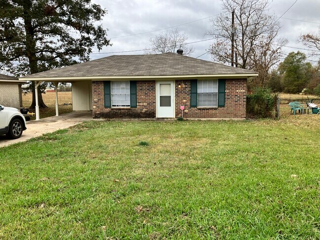 Primary Photo - 104 Sullivan Plz