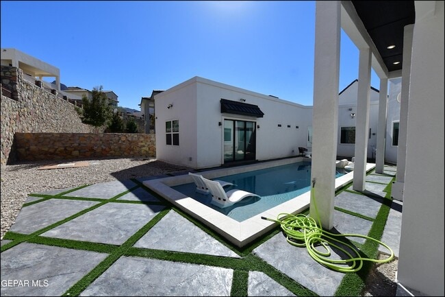 Building Photo - 1294 Desert Sky Pl
