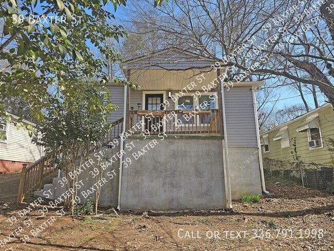 Building Photo - 39 Baxter St