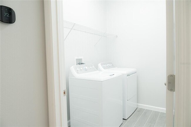 Building Photo - 583 Pothos St