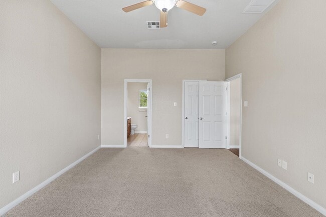 Building Photo - 113 Gregory Cove