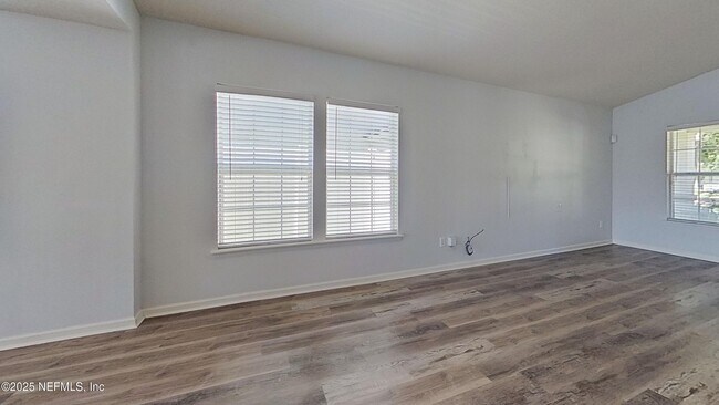 Building Photo - 12275 Deersong Dr