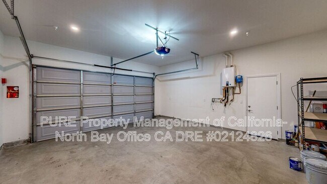 Building Photo - 1340 Miller Dr