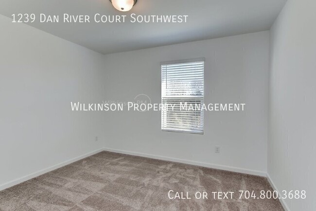 Building Photo - 1239 Dan River Ct SW