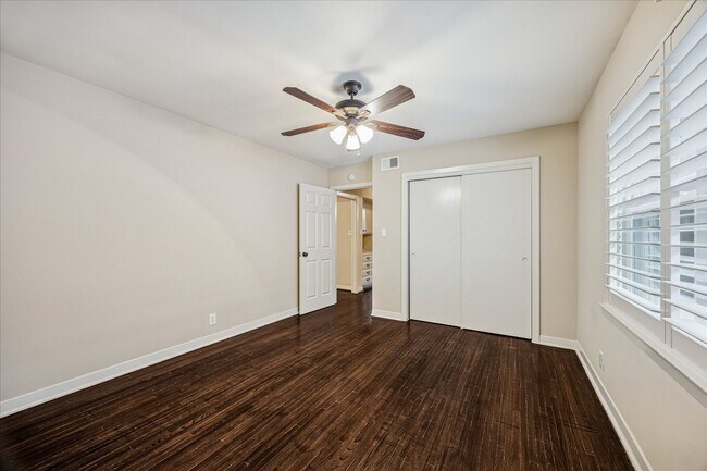 Building Photo - 9106 Riddlewood Ln