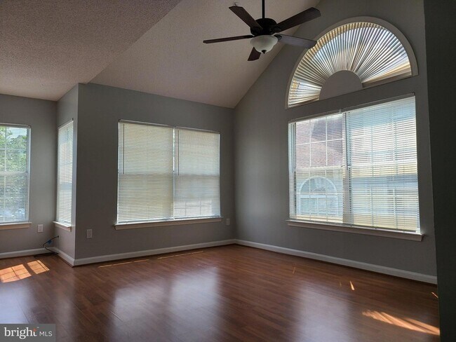 Building Photo - 15619 Easthaven Ct