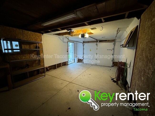 Building Photo - 356 7th St SE