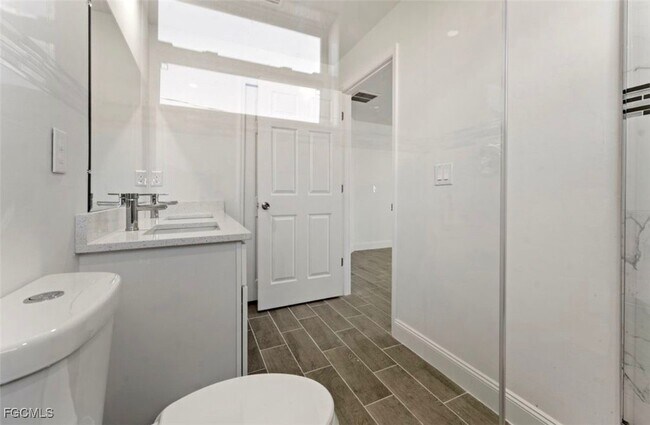 Building Photo - 5023 24th St SW