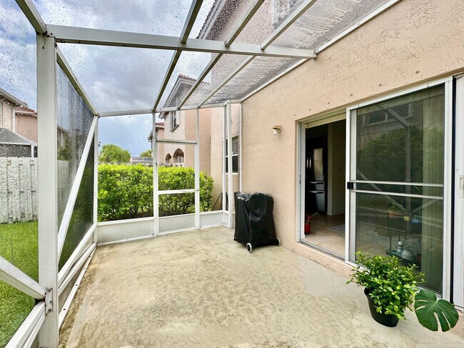 Building Photo - 639 NW 130th Way