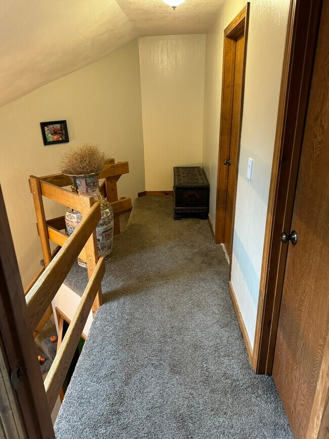Building Photo - 39 Littlefield Ct