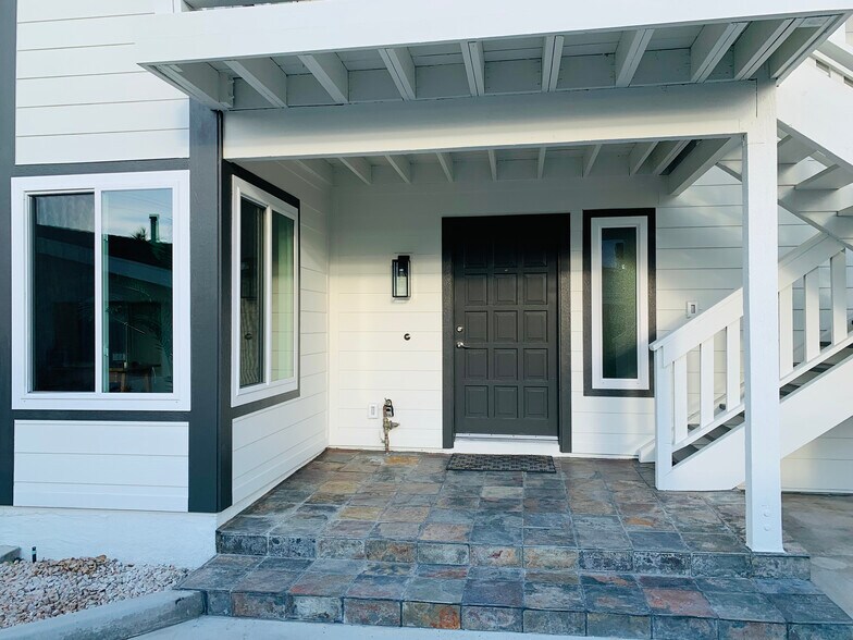 Building Photo - 26753 Avenida Las Palmas