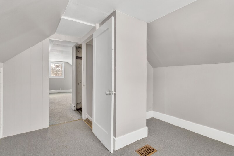 Building Photo - 41 Lynbrook Ave