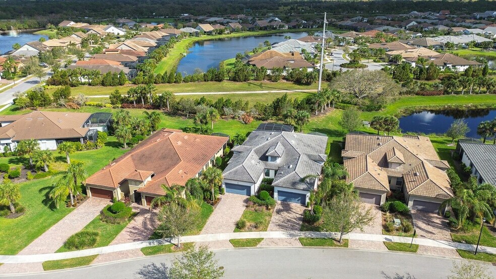 Building Photo - 12241 Marsh Pointe Rd