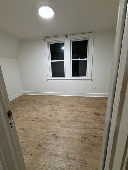 Building Photo - 575 Market St