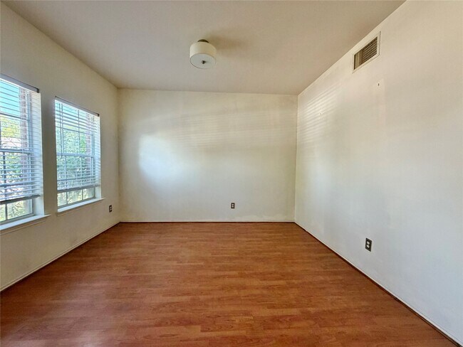 Building Photo - 2305 Ames St