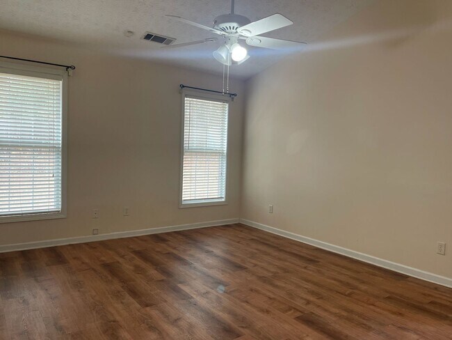 Building Photo - 3-Bedroom Ranch in Central Gwinnett