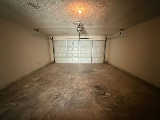 Building Photo - 4-Bedroom House for Rent in Killeen