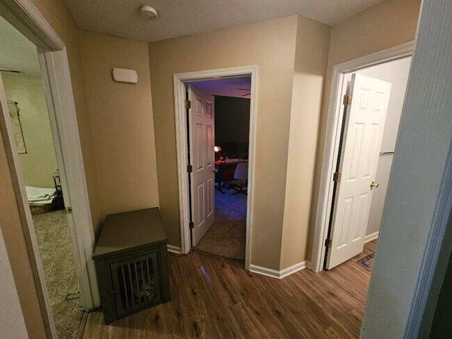 Building Photo - Beautiful 3 Bedroom Home In Jacksonville!