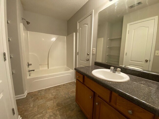 Building Photo - PRE-LEASING FOR AUGUST 2 2026!