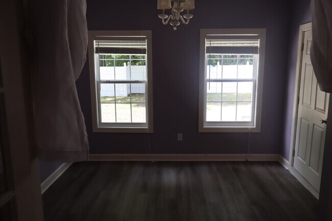 Building Photo - 130 Ashworth Dr