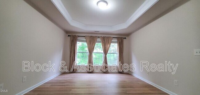 Building Photo - 410 Euphoria Cir