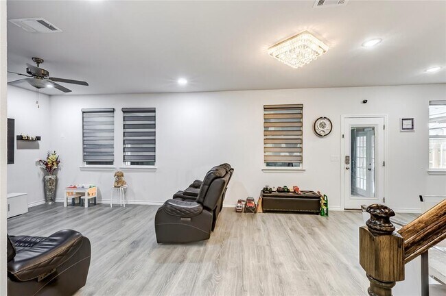 Building Photo - 149 Andesite Trl